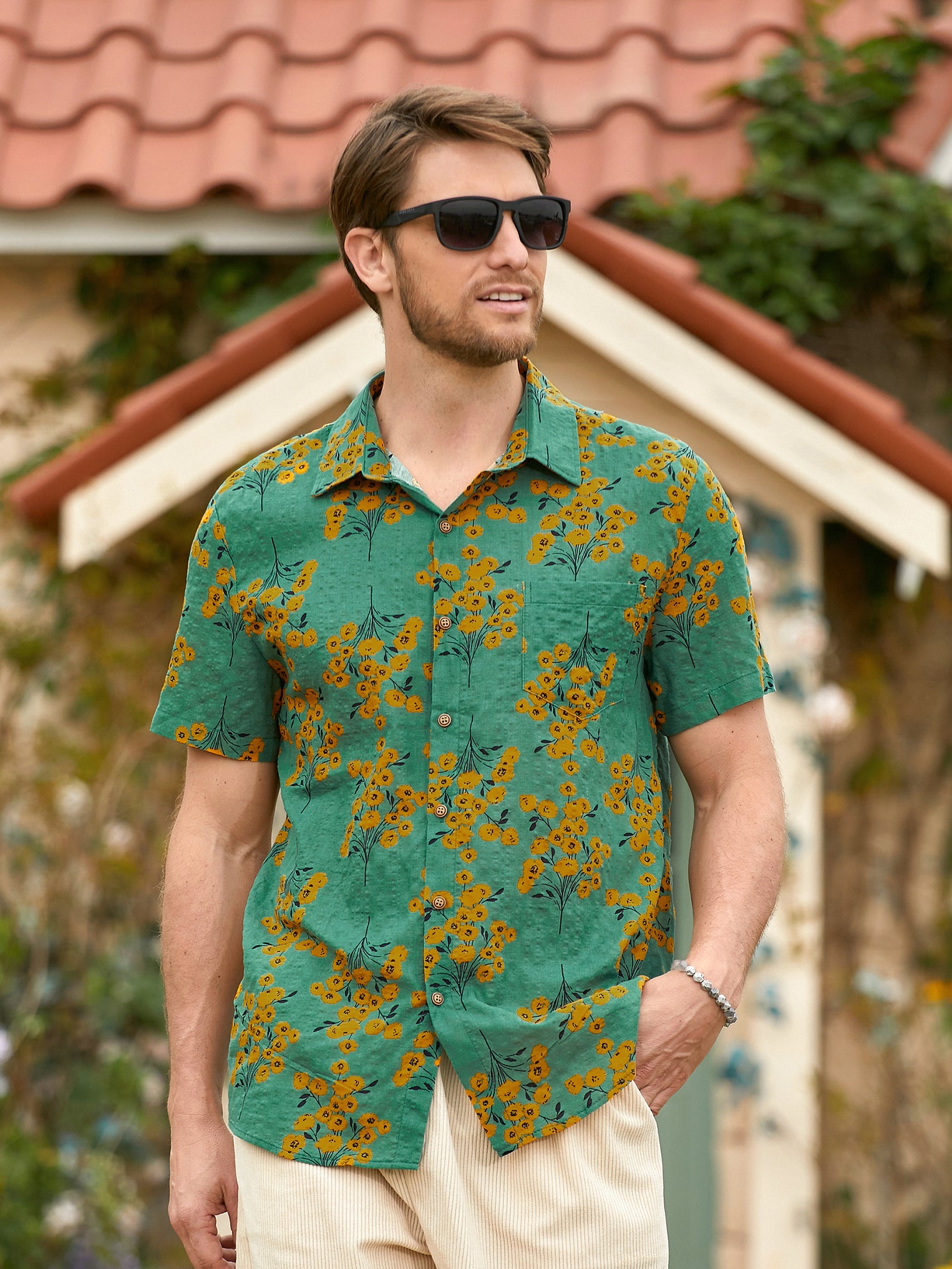 Mens Floral Short Sleeve Button Up Collared Aloha Hawaiian Vacation Shirt