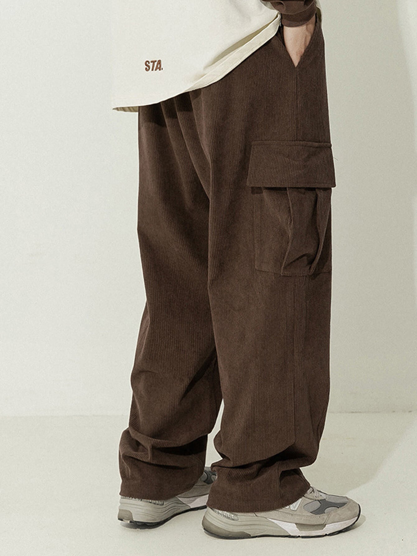 Retro Corduroy Casual Pants Loose Cargo Pocket Pleated Design Pants