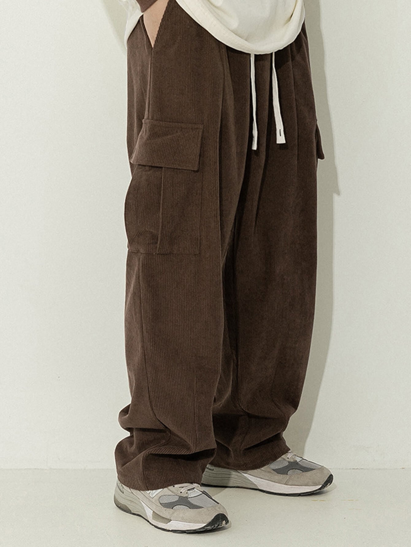 Retro Corduroy Casual Pants Loose Cargo Pocket Pleated Design Pants